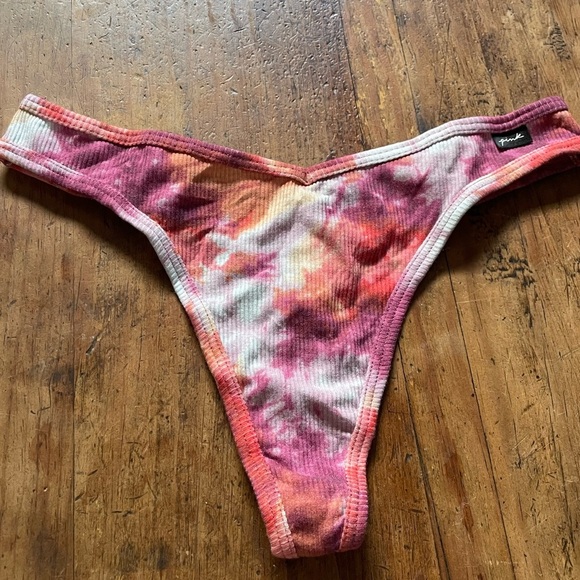 Victorias Secret PINK Cotton Ribbed Thong - Picture 1 of 3